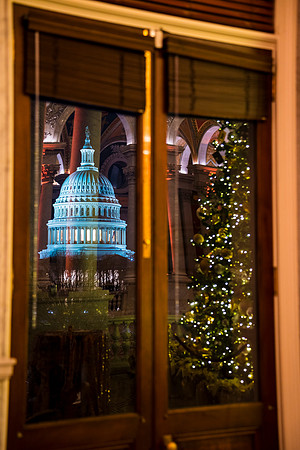 0162__12-12-25_2025-Bain-&-Company-Holiday-Party-Library-of-Congress-DC-Event-Photojournalism-photography