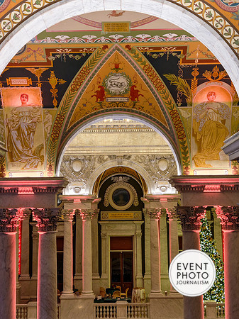 0269__12-12-25_2025-Bain-&-Company-Holiday-Party-Library-of-Congress-DC-Event-Photojournalism-photography
