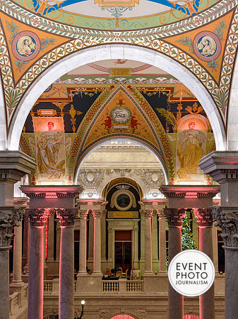 0270__12-12-25_2025-Bain-&-Company-Holiday-Party-Library-of-Congress-DC-Event-Photojournalism-photography