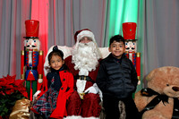 0015__12-20-25_Four-Seasons-Childrens-Holiday-Party-Rodney-Bailey-Photography