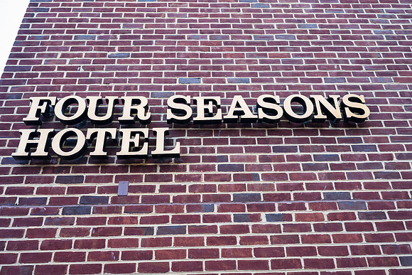 0215__12-20-25_Four-Seasons-Childrens-Holiday-Party-Rodney-Bailey-Photography