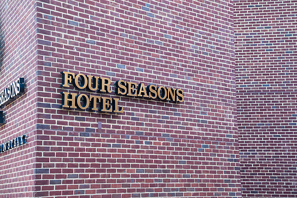0222__12-20-25_Four-Seasons-Childrens-Holiday-Party-Rodney-Bailey-Photography