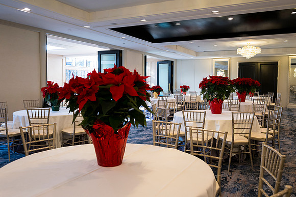 0284__12-20-25_Four-Seasons-Childrens-Holiday-Party-Rodney-Bailey-Photography