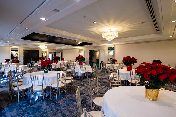 0285__12-20-25_Four-Seasons-Childrens-Holiday-Party-Rodney-Bailey-Photography
