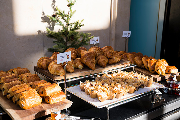 0321__12-20-25_Four-Seasons-Childrens-Holiday-Party-Rodney-Bailey-Photography