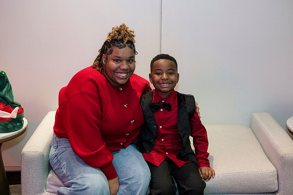 0337__12-20-25_Four-Seasons-Childrens-Holiday-Party-Rodney-Bailey-Photography