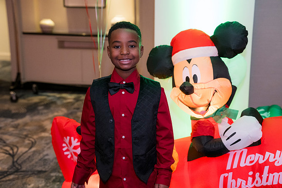 0339__12-20-25_Four-Seasons-Childrens-Holiday-Party-Rodney-Bailey-Photography