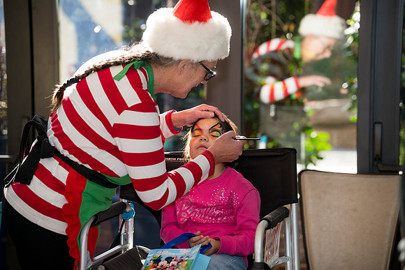 0374__12-20-25_Four-Seasons-Childrens-Holiday-Party-Rodney-Bailey-Photography