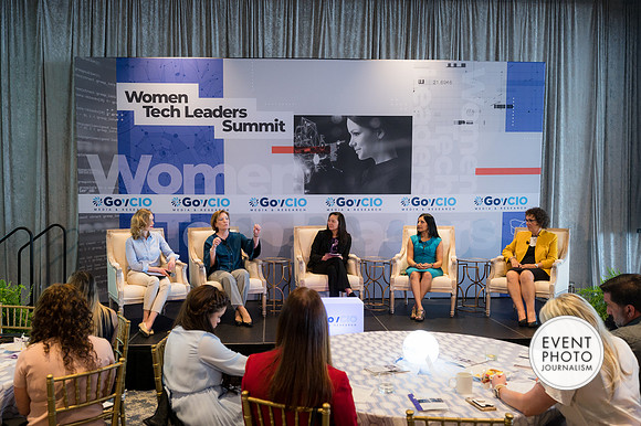 0333__4-13-23_GovCIO-Women-Tech-Leaders-Meeting_Spy-Museum-Washington-DC-EventPhotojournalism-conference-photographers