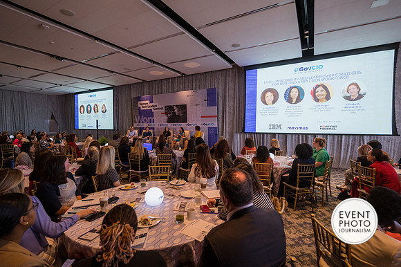 0355__4-13-23_GovCIO-Women-Tech-Leaders-Meeting_Spy-Museum-Washington-DC-EventPhotojournalism-conference-photographers