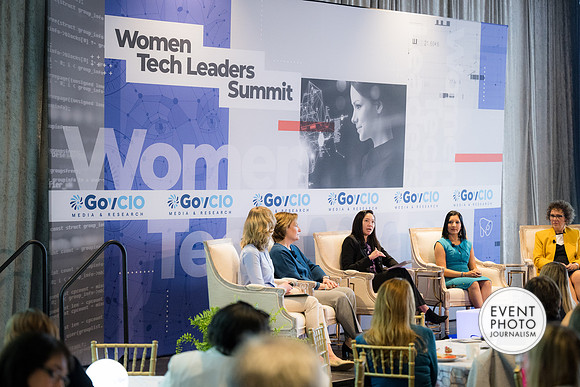 0289__4-13-23_GovCIO-Women-Tech-Leaders-Meeting_Spy-Museum-Washington-DC-EventPhotojournalism-conference-photographers