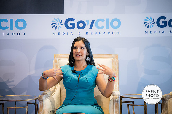 0297__4-13-23_GovCIO-Women-Tech-Leaders-Meeting_Spy-Museum-Washington-DC-EventPhotojournalism-conference-photographers