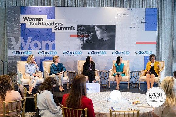 0383__4-13-23_GovCIO-Women-Tech-Leaders-Meeting_Spy-Museum-Washington-DC-EventPhotojournalism-conference-photographers