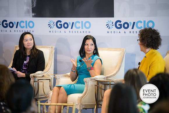 0351__4-13-23_GovCIO-Women-Tech-Leaders-Meeting_Spy-Museum-Washington-DC-EventPhotojournalism-conference-photographers