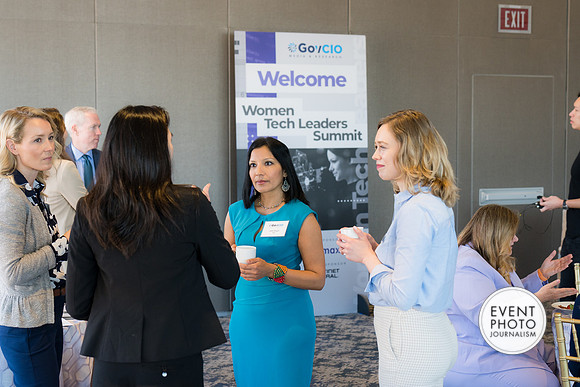 0162__4-13-23_GovCIO-Women-Tech-Leaders-Meeting_Spy-Museum-Washington-DC-EventPhotojournalism-conference-photographers