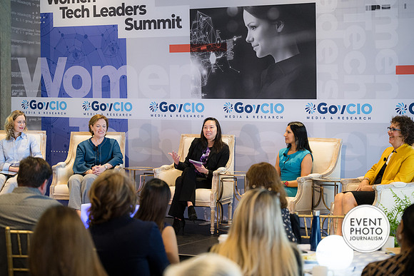 0345__4-13-23_GovCIO-Women-Tech-Leaders-Meeting_Spy-Museum-Washington-DC-EventPhotojournalism-conference-photographers
