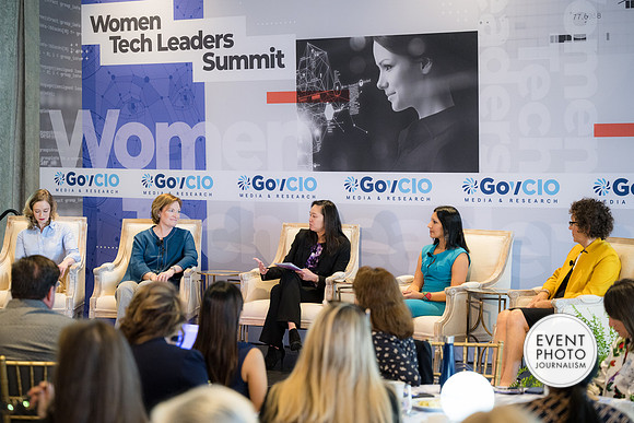 0340__4-13-23_GovCIO-Women-Tech-Leaders-Meeting_Spy-Museum-Washington-DC-EventPhotojournalism-conference-photographers