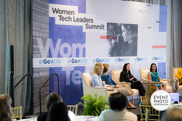 0282__4-13-23_GovCIO-Women-Tech-Leaders-Meeting_Spy-Museum-Washington-DC-EventPhotojournalism-conference-photographers