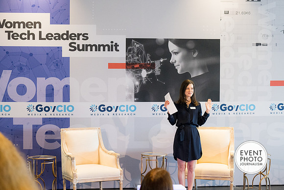 0168__4-13-23_GovCIO-Women-Tech-Leaders-Meeting_Spy-Museum-Washington-DC-EventPhotojournalism-conference-photographers