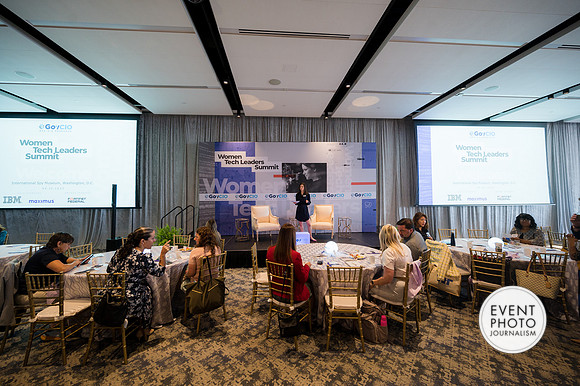 0171__4-13-23_GovCIO-Women-Tech-Leaders-Meeting_Spy-Museum-Washington-DC-EventPhotojournalism-conference-photographers