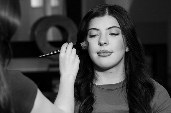 NOVA makeup artist Taylor Bailey Makeup Artist__0014