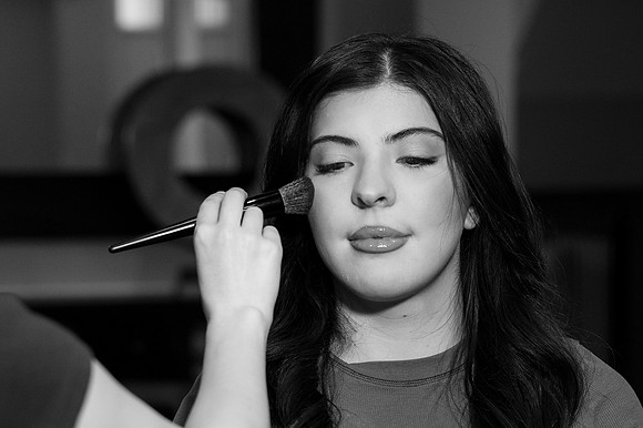 NOVA makeup artist Taylor Bailey Makeup Artist__0032