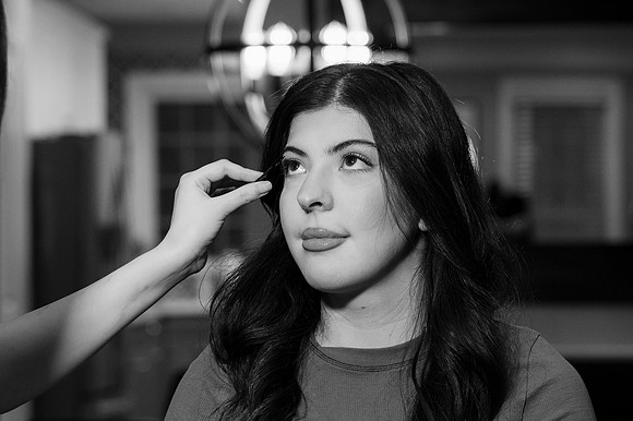 NOVA makeup artist Taylor Bailey Makeup Artist__0116