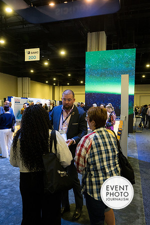0126__4-28-23_Kerecis-SAWCExhibit-Booth-National-Harbor-Gaylord-Hotel-Washington-DC-EventPhotojournalism-event-photographers