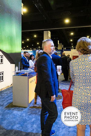0189__4-28-23_Kerecis-SAWCExhibit-Booth-National-Harbor-Gaylord-Hotel-Washington-DC-EventPhotojournalism-event-photographers