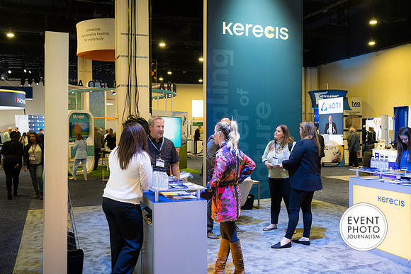 0108__4-28-23_Kerecis-SAWCExhibit-Booth-National-Harbor-Gaylord-Hotel-Washington-DC-EventPhotojournalism-event-photographers