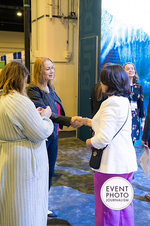 0136__4-28-23_Kerecis-SAWCExhibit-Booth-National-Harbor-Gaylord-Hotel-Washington-DC-EventPhotojournalism-event-photographers