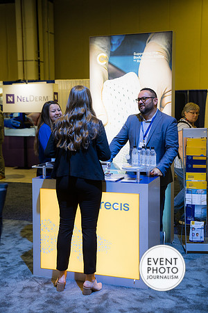 0154__4-28-23_Kerecis-SAWCExhibit-Booth-National-Harbor-Gaylord-Hotel-Washington-DC-EventPhotojournalism-event-photographers