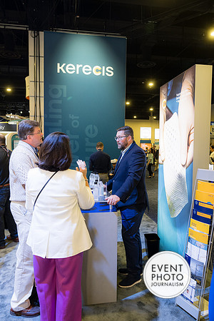 0246__4-28-23_Kerecis-SAWCExhibit-Booth-National-Harbor-Gaylord-Hotel-Washington-DC-EventPhotojournalism-event-photographers