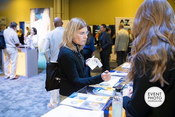 0238__4-28-23_Kerecis-SAWCExhibit-Booth-National-Harbor-Gaylord-Hotel-Washington-DC-EventPhotojournalism-event-photographers