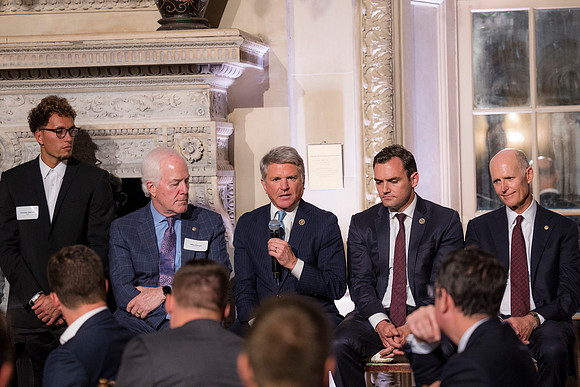 0311__9-21-22__Global-Talk-With-Jacob-Helberg-Anderson-House-Washington-DC-Event-Photojournalism-event-photography