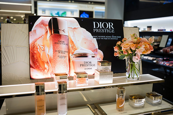 0005__4-23-26_Dior-Beauty-Masterclass-Bloomingdales-Tysons-Virginia-Event-Photojournalism-Photographer