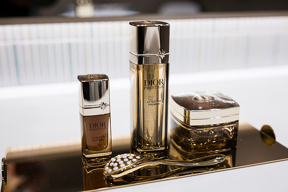 0079__4-23-26_Dior-Beauty-Masterclass-Bloomingdales-Tysons-Virginia-Event-Photojournalism-Photographer