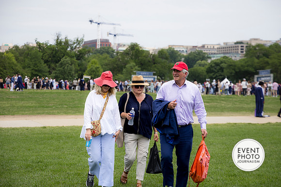 0028__5-17-26_Alexander's-GWU-Graduation-Family-Session-Event-Photojournalism-photography