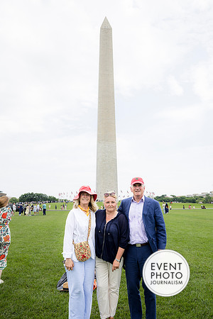 0036__5-17-26_Alexander's-GWU-Graduation-Family-Session-Event-Photojournalism-photography