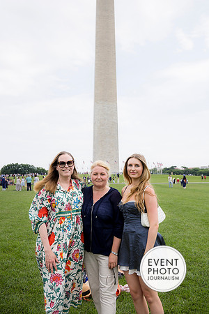0040__5-17-26_Alexander's-GWU-Graduation-Family-Session-Event-Photojournalism-photography