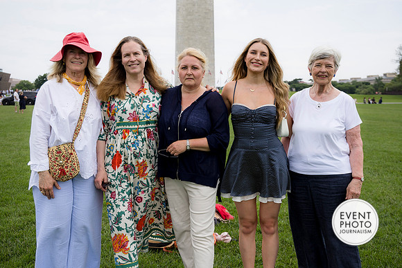 0043__5-17-26_Alexander's-GWU-Graduation-Family-Session-Event-Photojournalism-photography