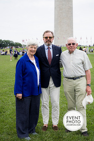0050__5-17-26_Alexander's-GWU-Graduation-Family-Session-Event-Photojournalism-photography