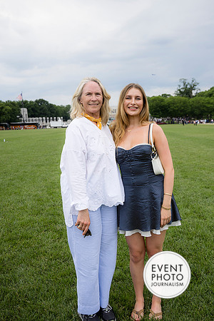 0053__5-17-26_Alexander's-GWU-Graduation-Family-Session-Event-Photojournalism-photography