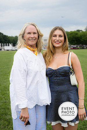 0055__5-17-26_Alexander's-GWU-Graduation-Family-Session-Event-Photojournalism-photography