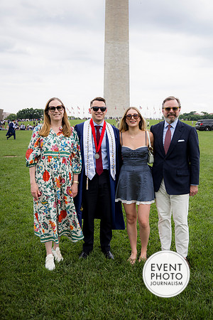 0175__5-17-26_Alexander's-GWU-Graduation-Family-Session-Event-Photojournalism-photography