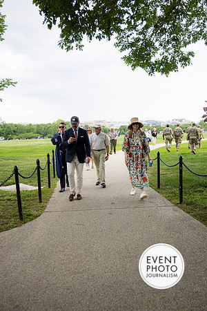 0266__5-17-26_Alexander's-GWU-Graduation-Family-Session-Event-Photojournalism-photography