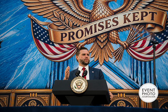 1023__9-3-26 Foundry-School-USIP-DC-Event-Photojournalism