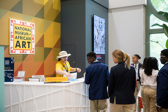 0048__9-12-26__NMAfA-Teaching-Africa-Program-Event-Photojournalism-DC-Photographers