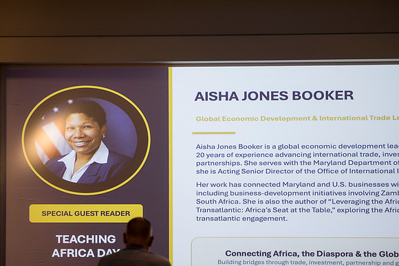 0274__9-12-26__NMAfA-Teaching-Africa-Program-Event-Photojournalism-DC-Photographers