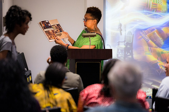 0396__9-12-26__NMAfA-Teaching-Africa-Program-Event-Photojournalism-DC-Photographers